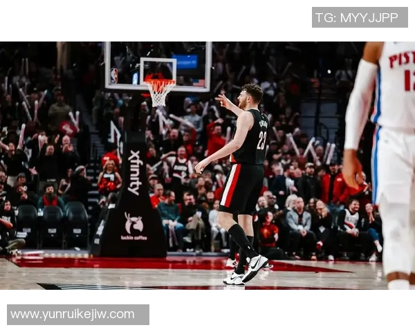 开拓者与尼克斯激战正酣球迷期待精彩对决与精彩瞬间 开拓者与尼克斯激战正酣球迷期待精彩对决与精彩瞬间